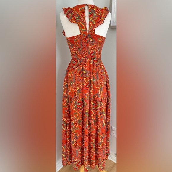 New long dress - Picture 3 of 11